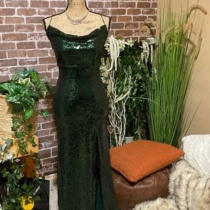 - B Darling Evening Gown S
